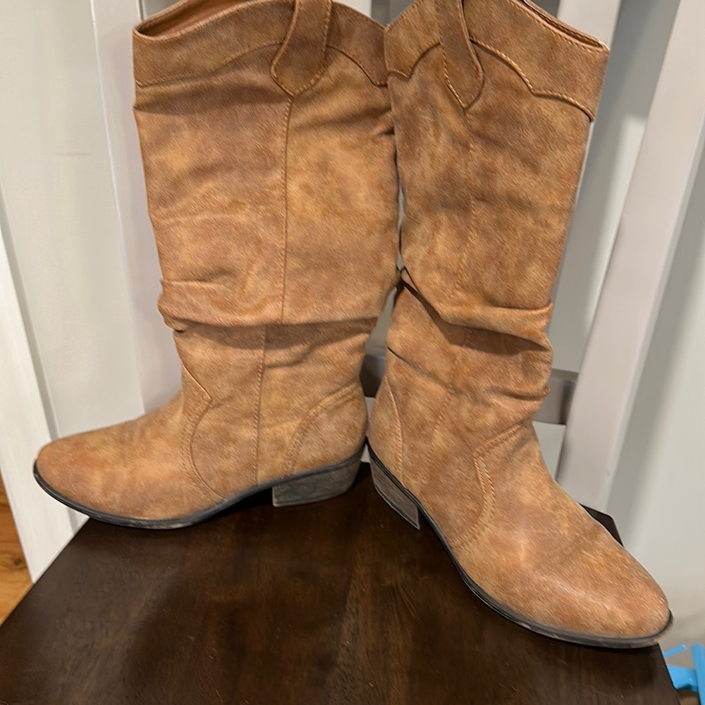 Light brown suede slip on boots